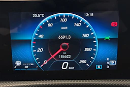 musta Mercedes-Benz CLA 2023 kuva 33.