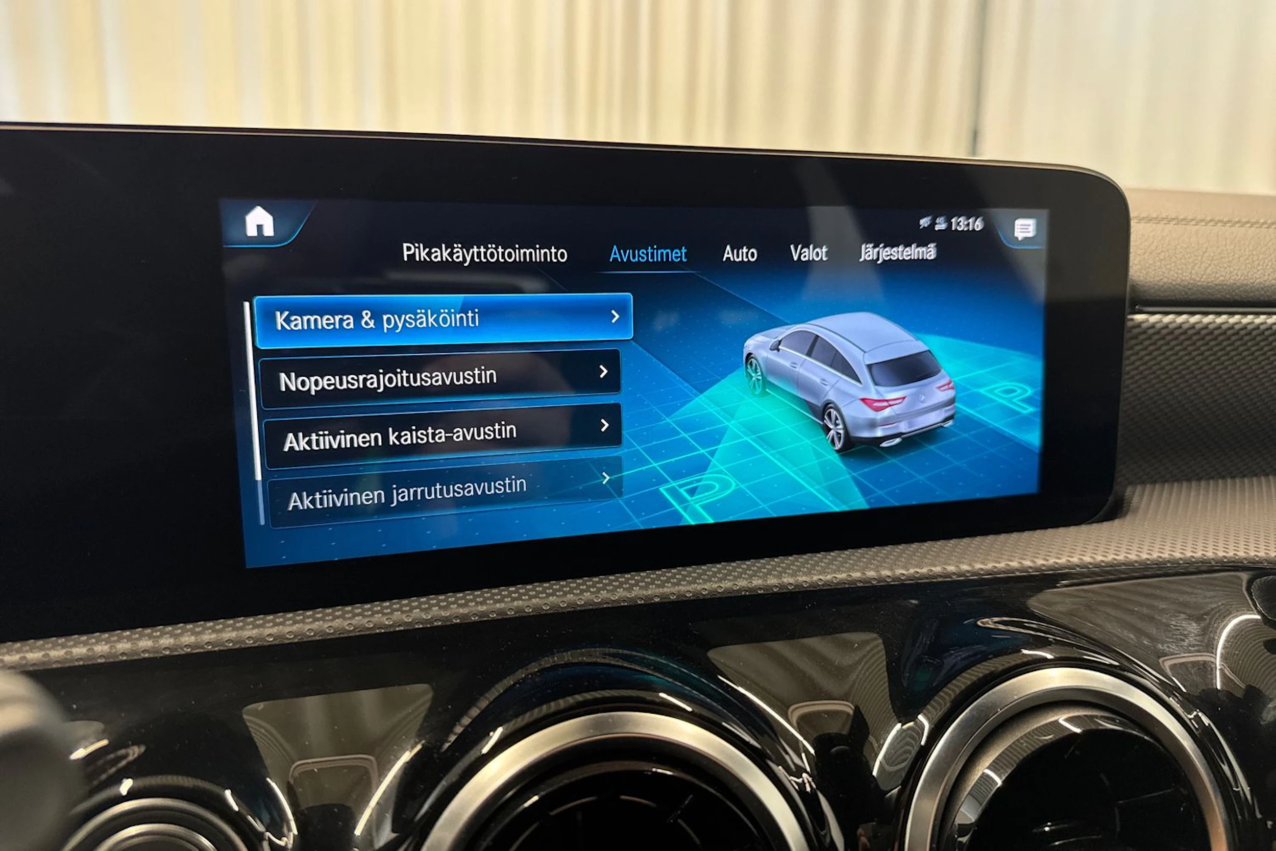 musta Mercedes-Benz CLA 2023 kuva 36.