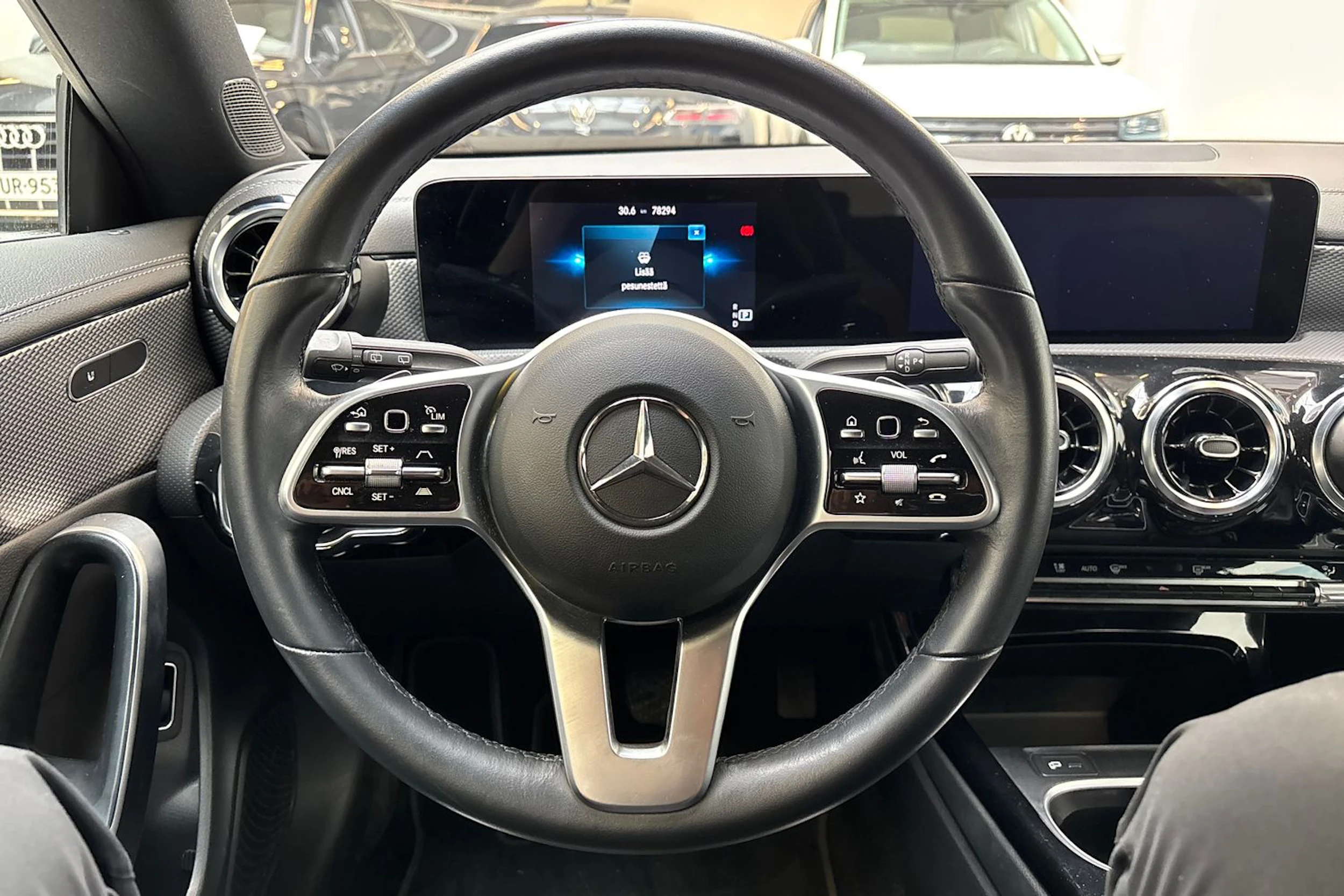 valkoinen Mercedes-Benz CLA 2022 kuva 19.