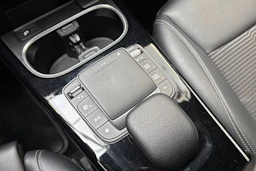valkoinen Mercedes-Benz CLA 2022 kuva 22.