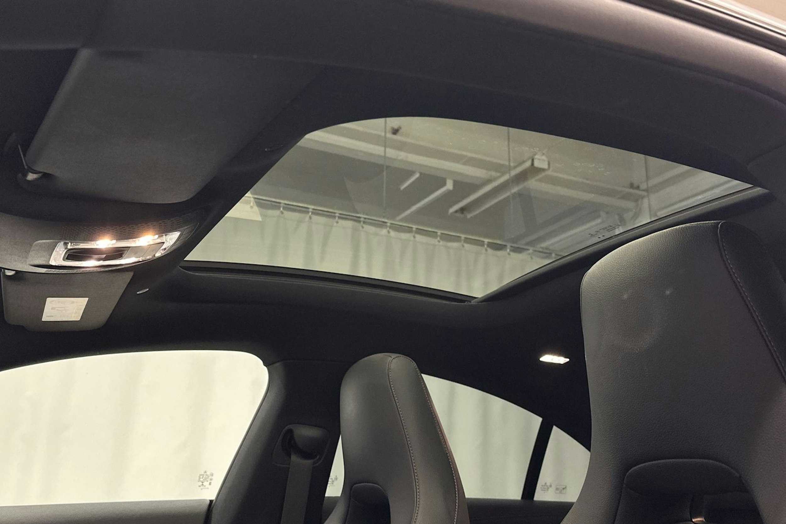 harmaa Mercedes-Benz CLA 2022 kuva 25.