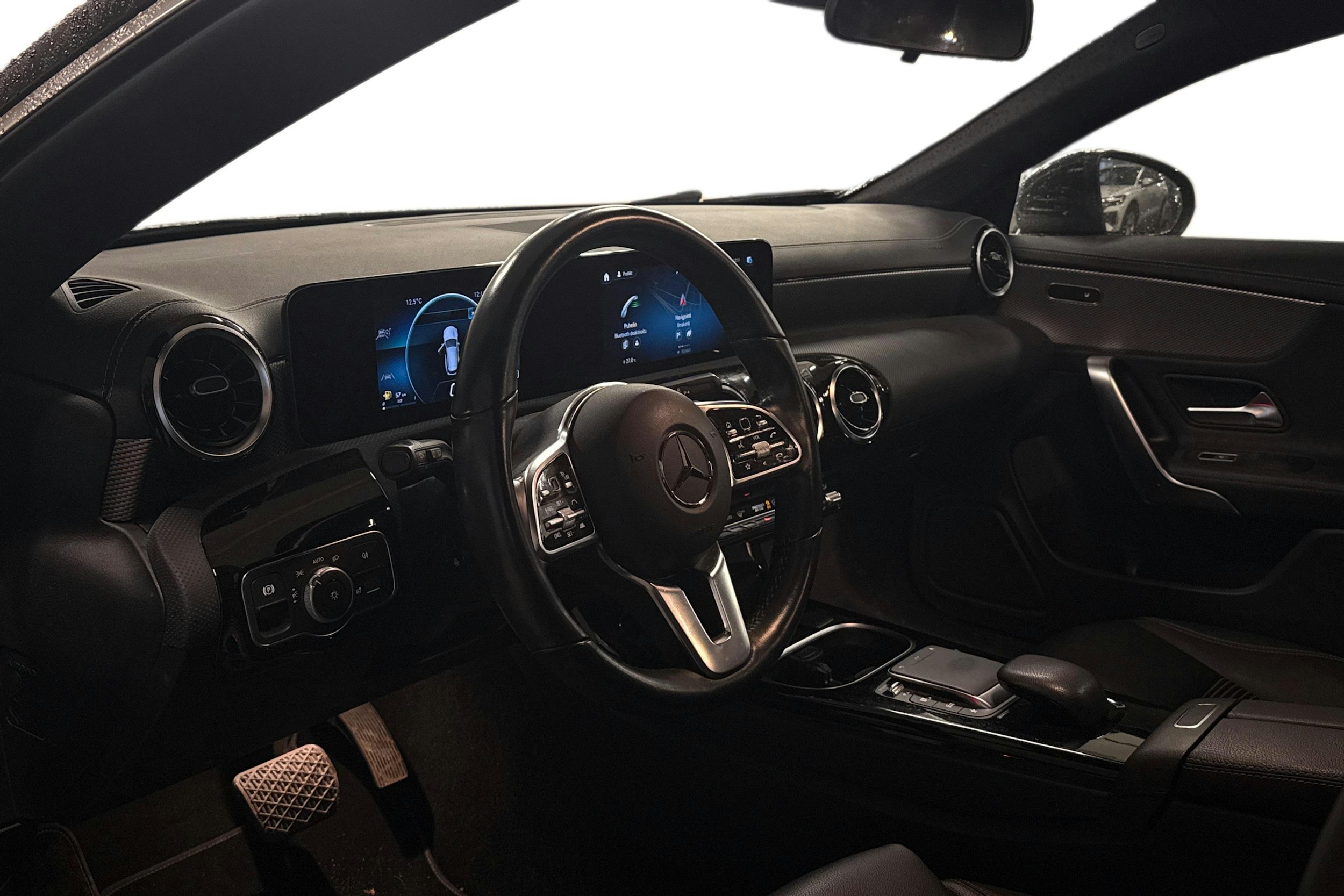 musta Mercedes-Benz CLA 2022 kuva 3.