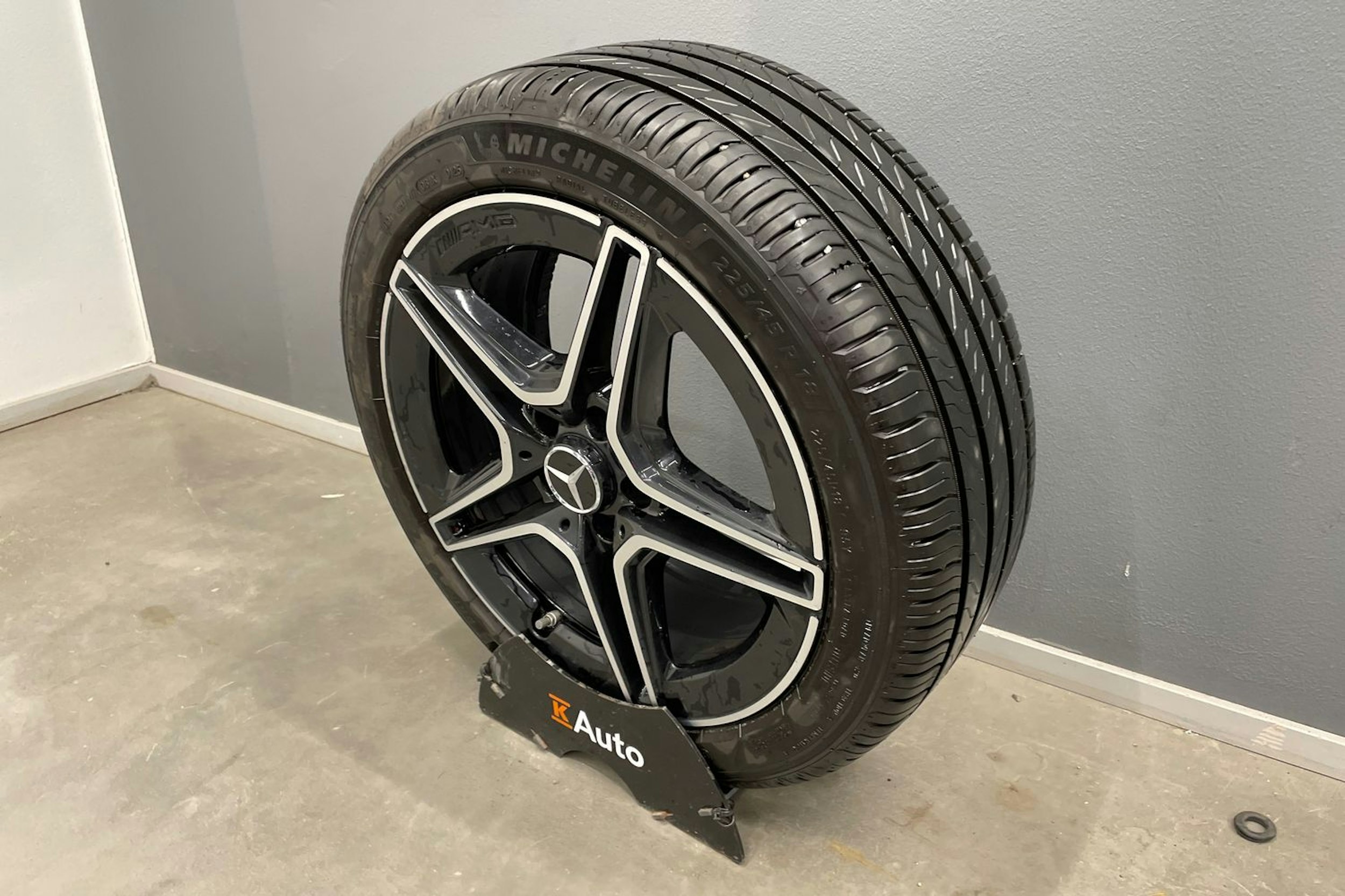 musta Mercedes-Benz CLA 2022 kuva 14.