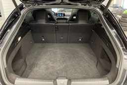 musta Mercedes-Benz CLA 2022 kuva 15.