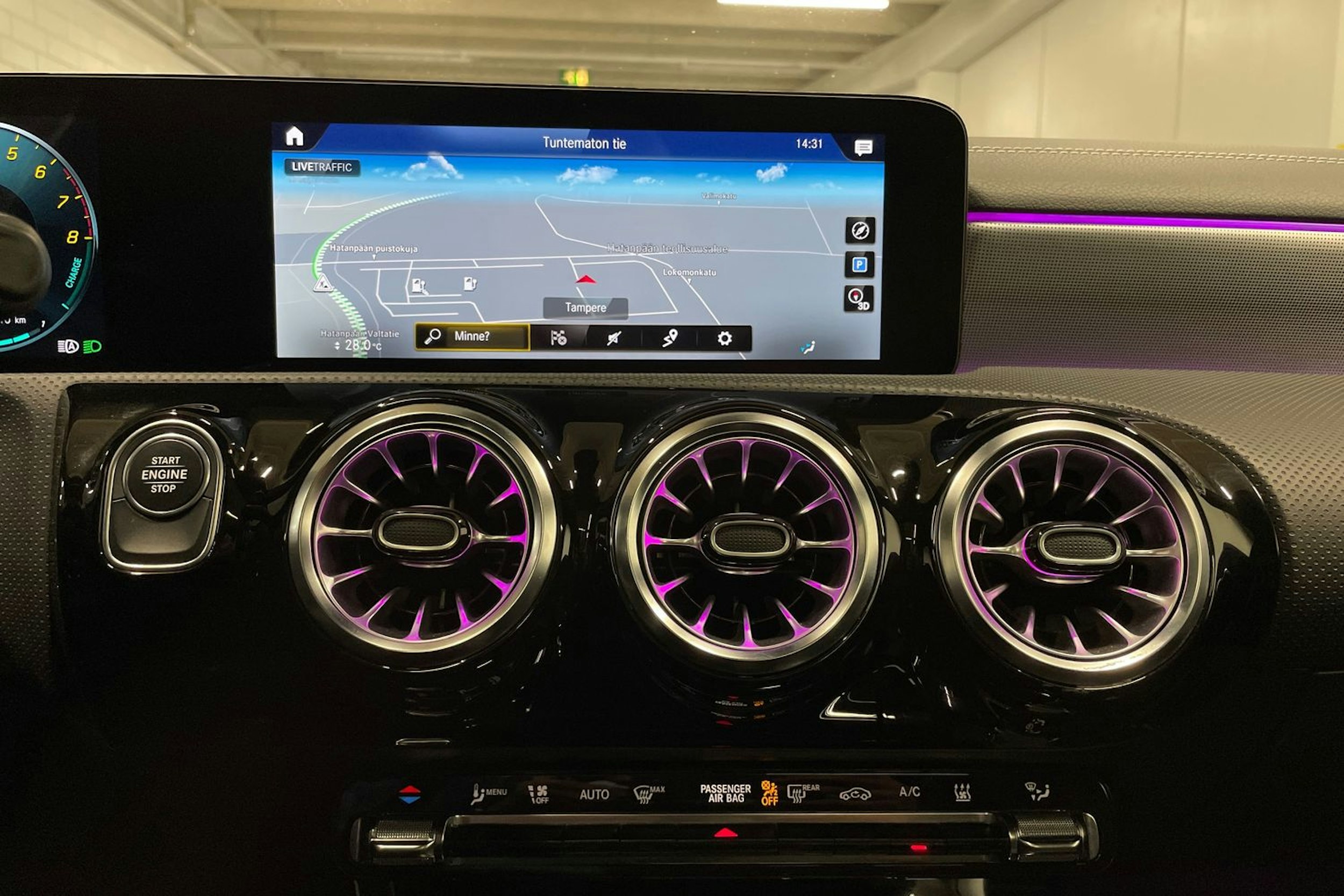 musta Mercedes-Benz CLA 2022 kuva 24.