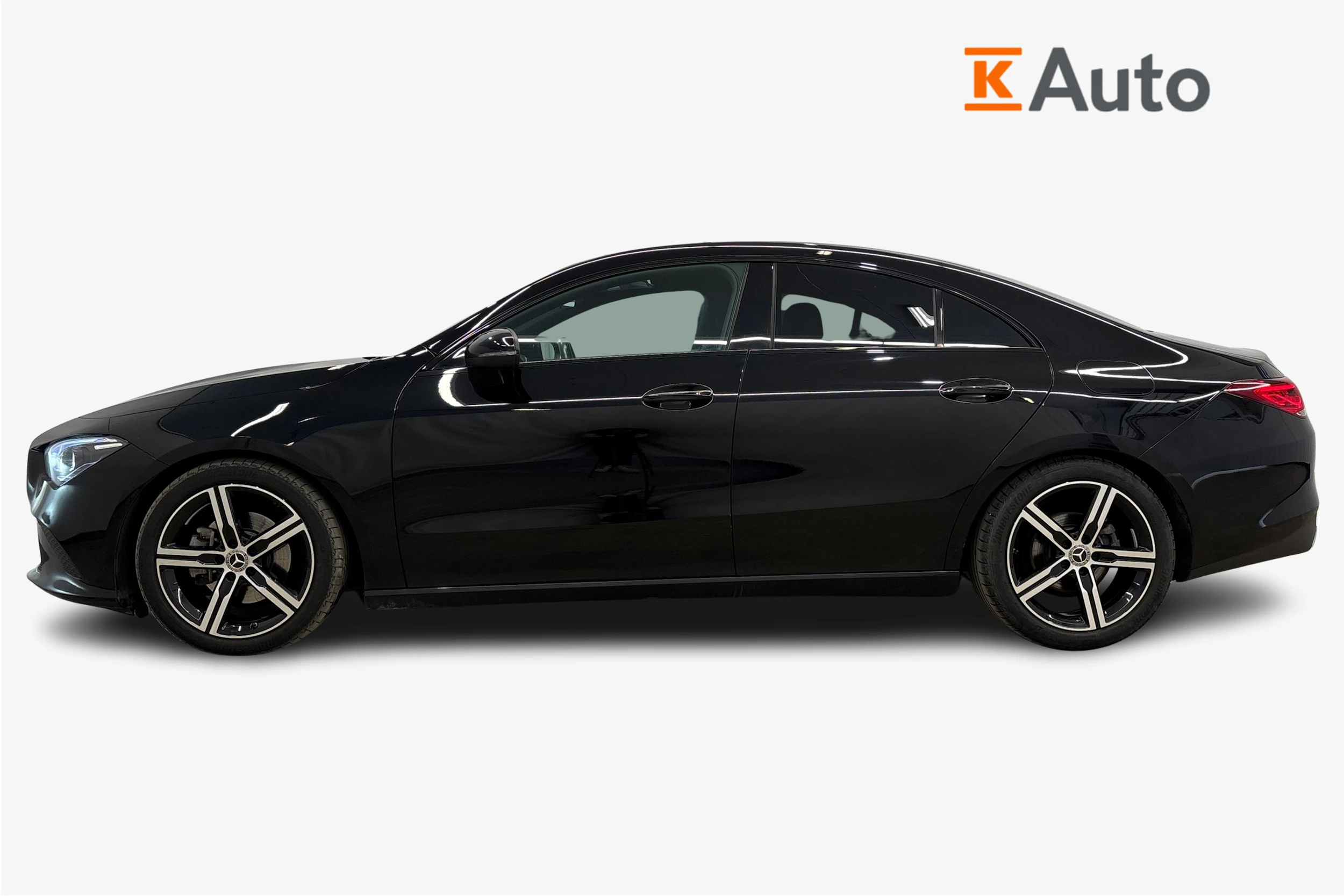 musta Mercedes-Benz CLA 2022 kuva 7.