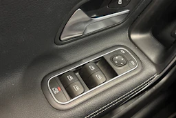 musta Mercedes-Benz CLA 2022 kuva 31.