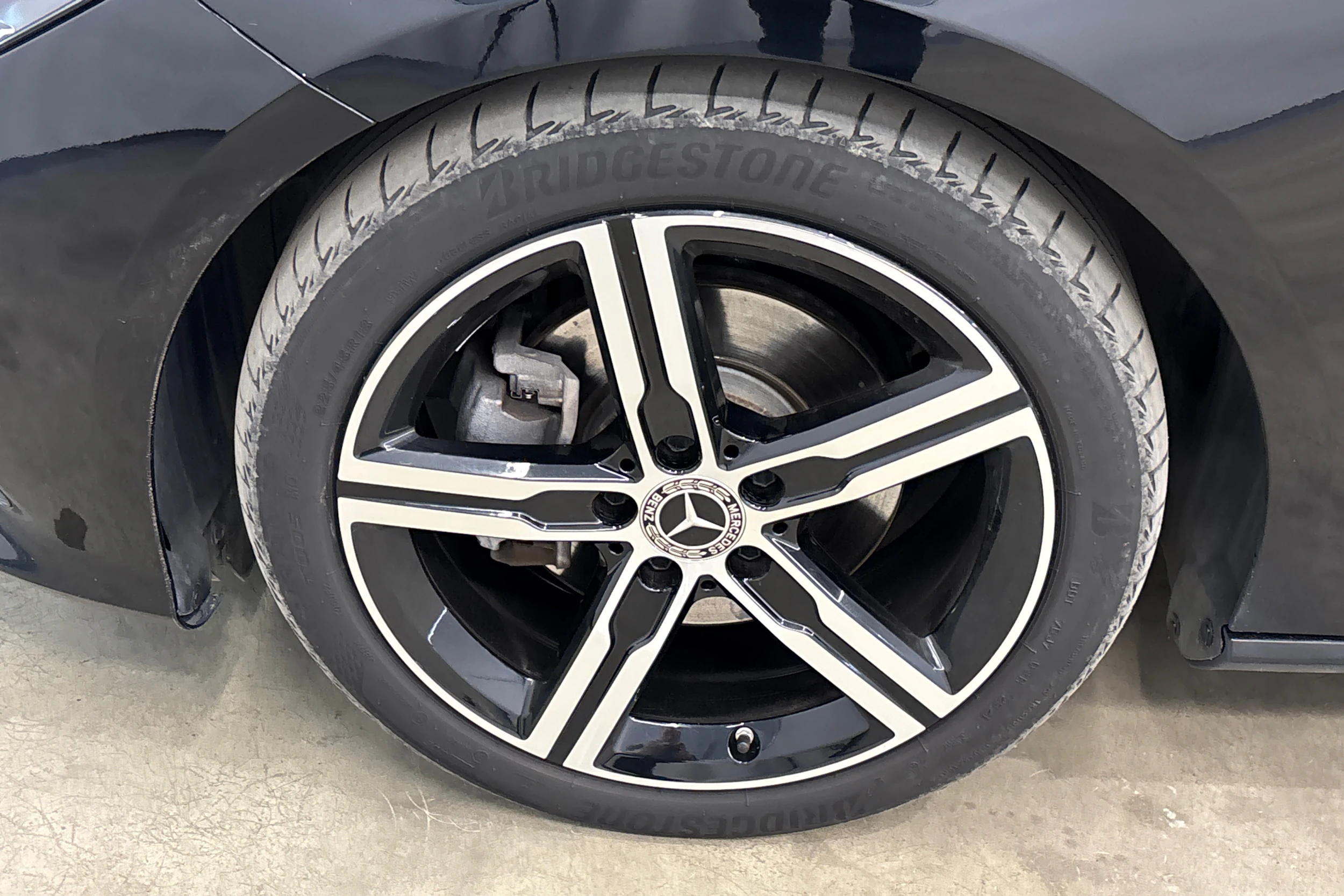musta Mercedes-Benz CLA 2022 kuva 35.