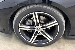 musta Mercedes-Benz CLA 2022 kuva 35.