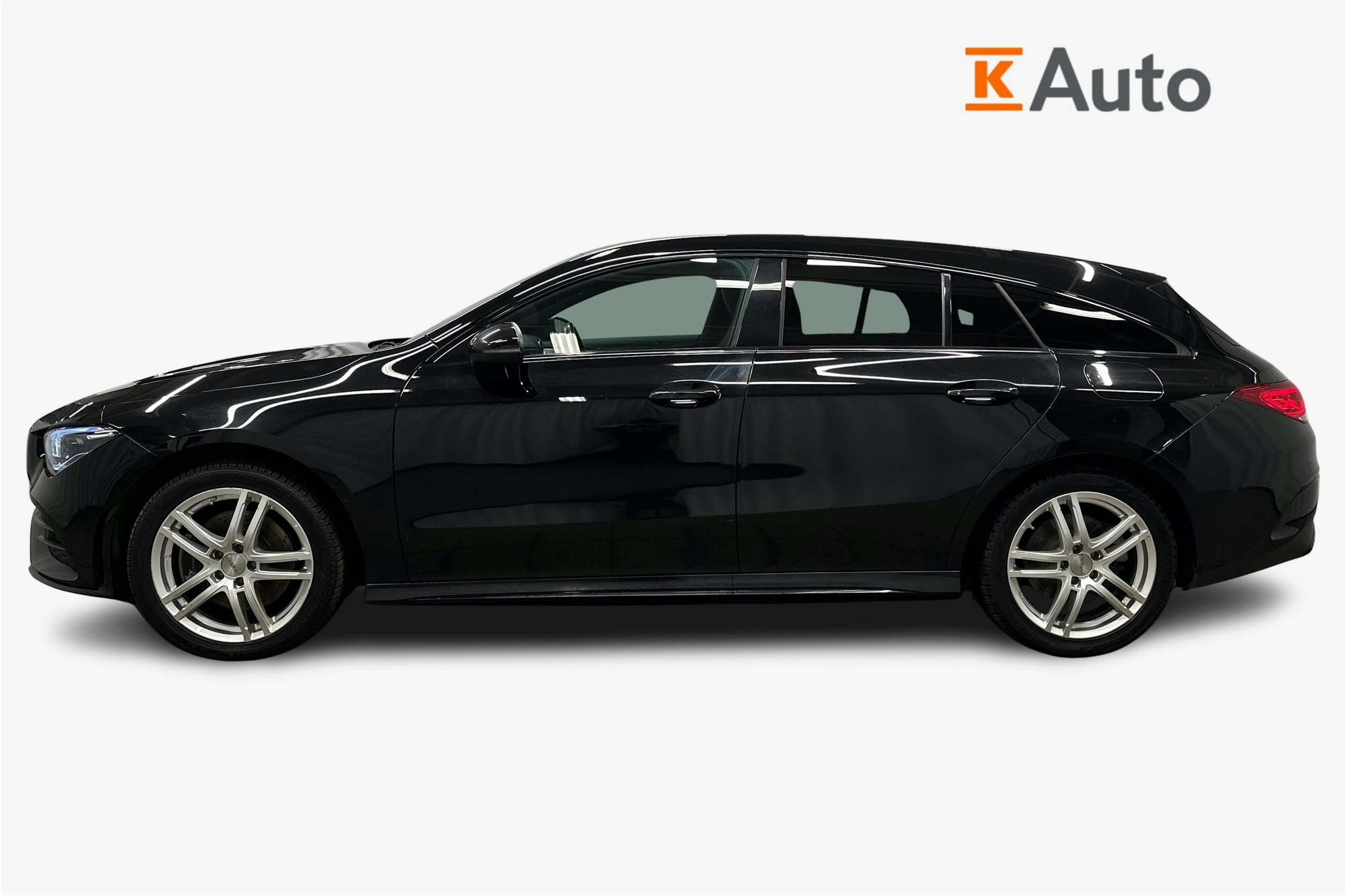 musta Mercedes-Benz CLA 2022 kuva 6.