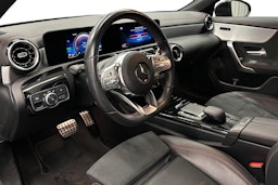 musta Mercedes-Benz CLA 2022 kuva 7.