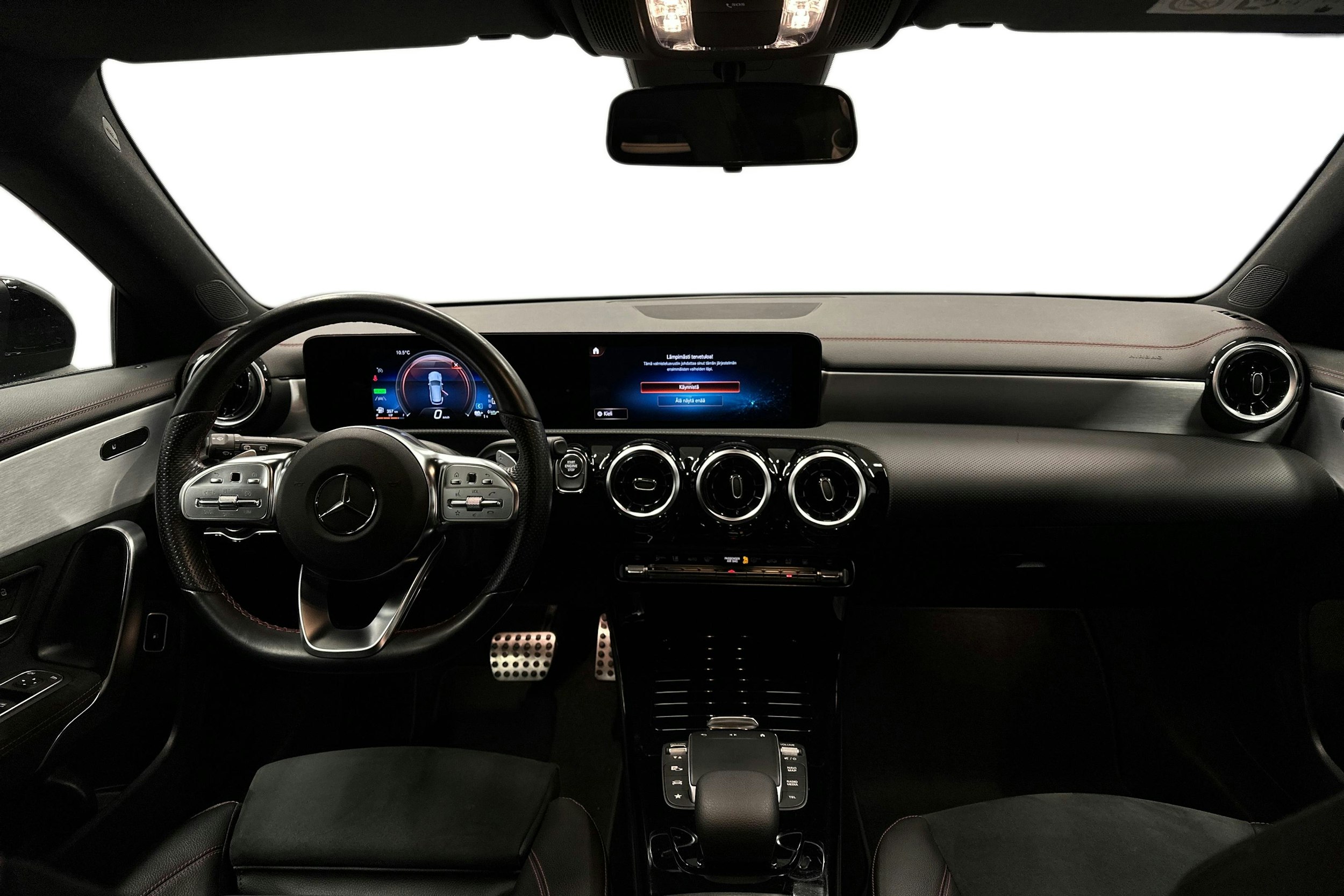 musta Mercedes-Benz CLA 2022 kuva 9.