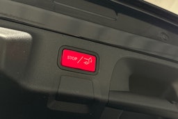 musta Mercedes-Benz CLA 2022 kuva 15.