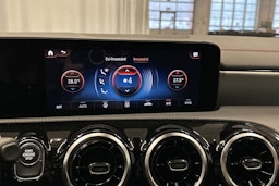 musta Mercedes-Benz CLA 2022 kuva 25.