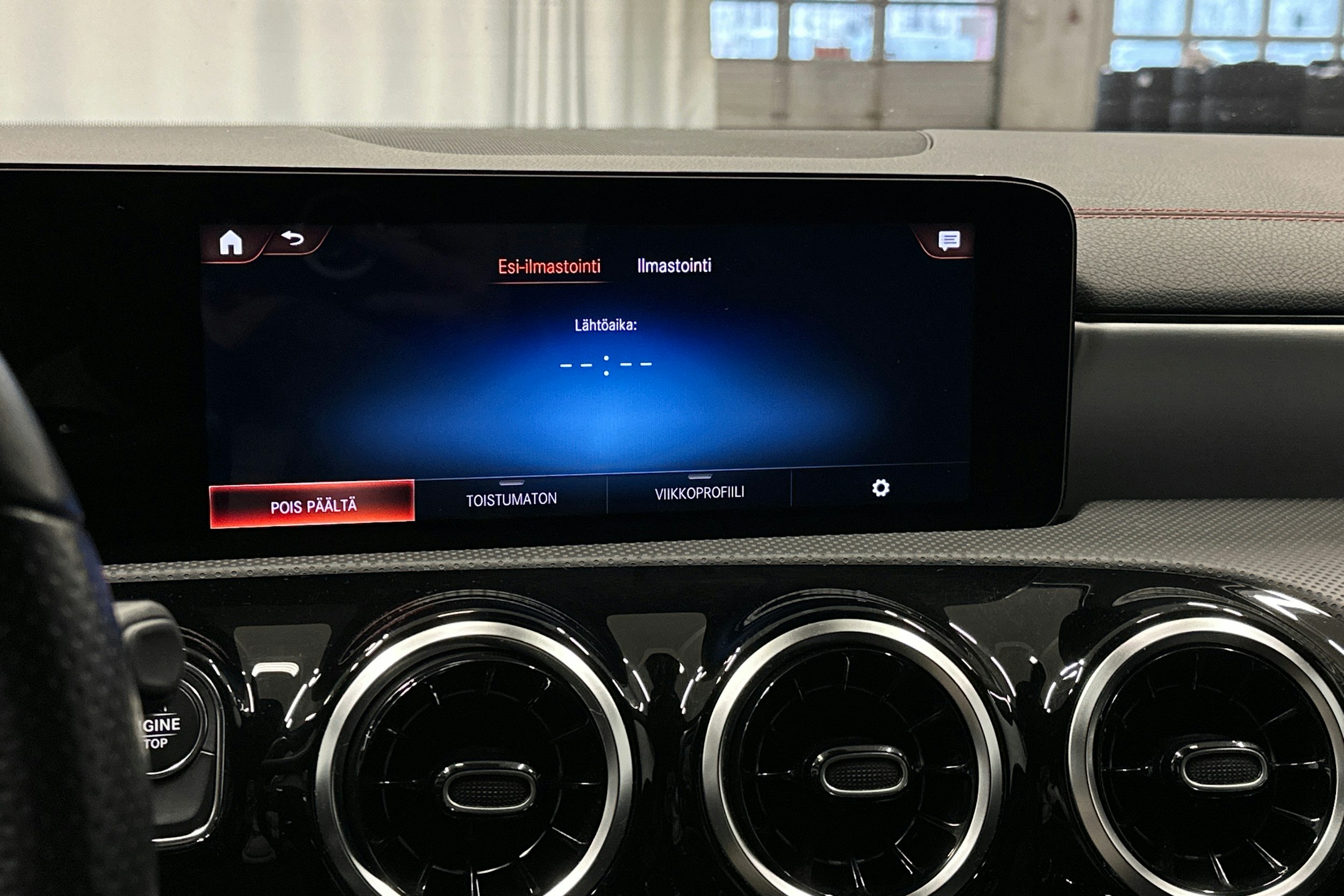 musta Mercedes-Benz CLA 2022 kuva 26.