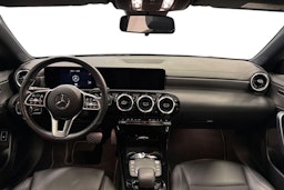 Musta Mercedes-Benz CLA 2023 kuva 9.