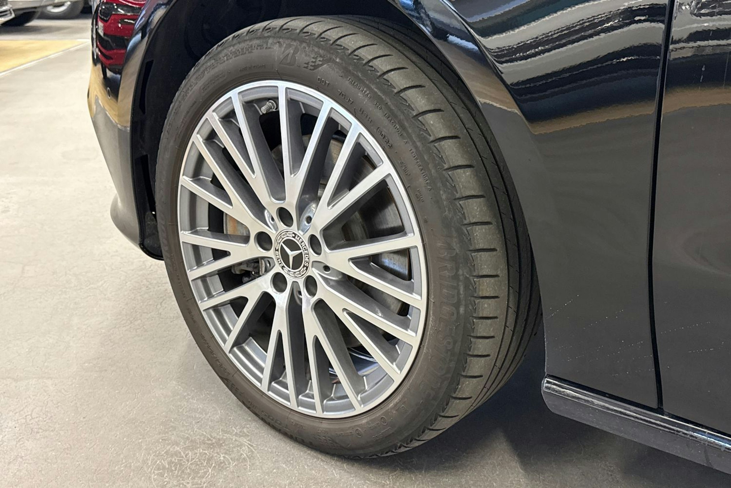 Musta Mercedes-Benz CLA 2023 kuva 11.