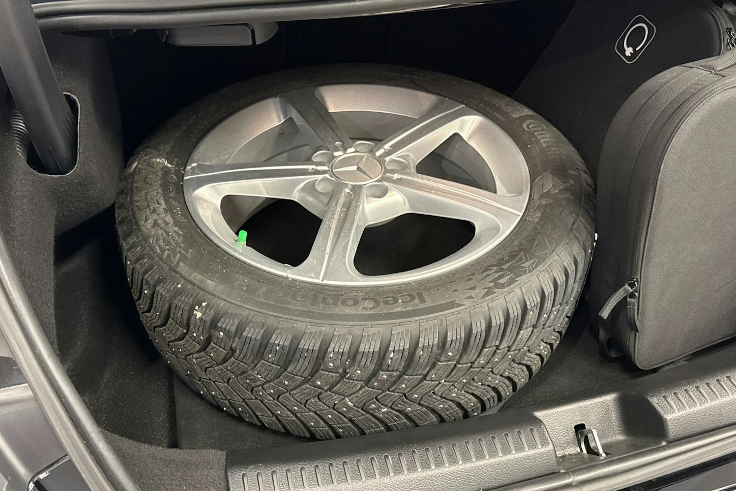 Musta Mercedes-Benz CLA 2023 kuva 13.