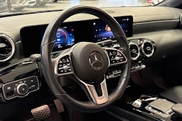 Musta Mercedes-Benz CLA 2023 kuva 15.