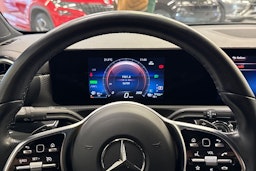Musta Mercedes-Benz CLA 2023 kuva 16.