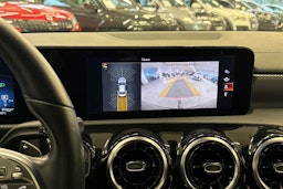 Musta Mercedes-Benz CLA 2023 kuva 18.