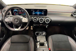 keltainen Mercedes-Benz CLA 2023 kuva 7.