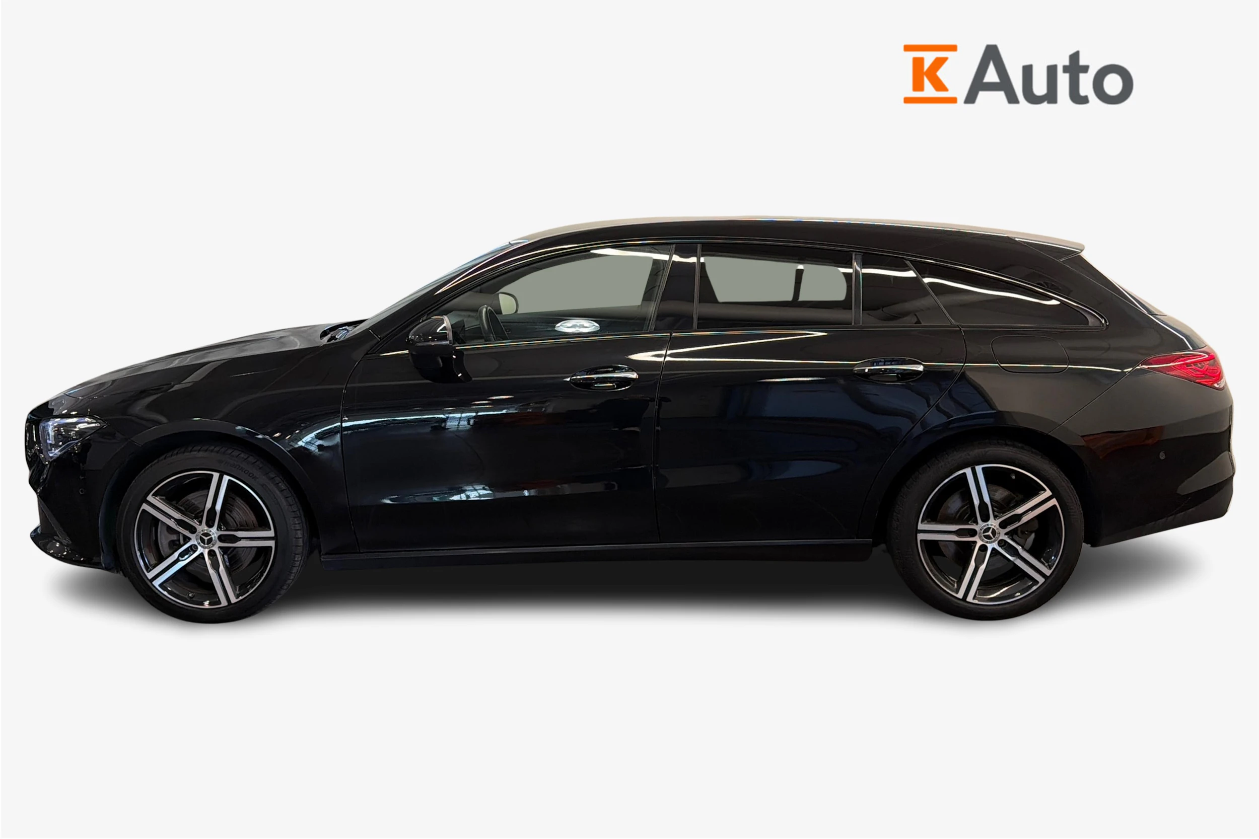 musta Mercedes-Benz CLA 2023 kuva 5.