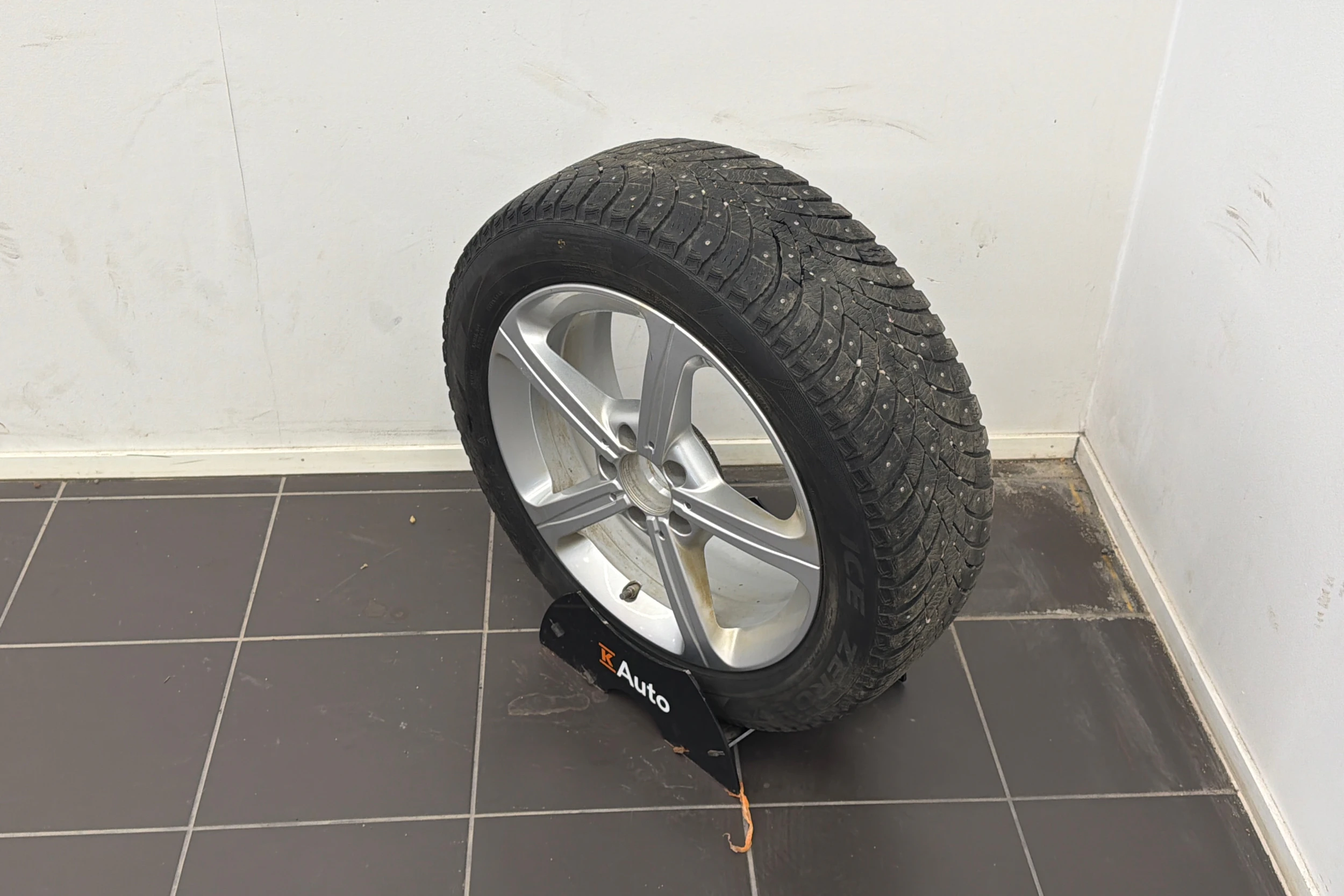 musta Mercedes-Benz CLA 2023 kuva 10.