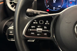 musta Mercedes-Benz CLA 2023 kuva 15.