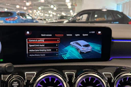 musta Mercedes-Benz CLA 2023 kuva 26.