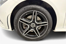 valkoinen Mercedes-Benz CLA 2023 kuva 9.