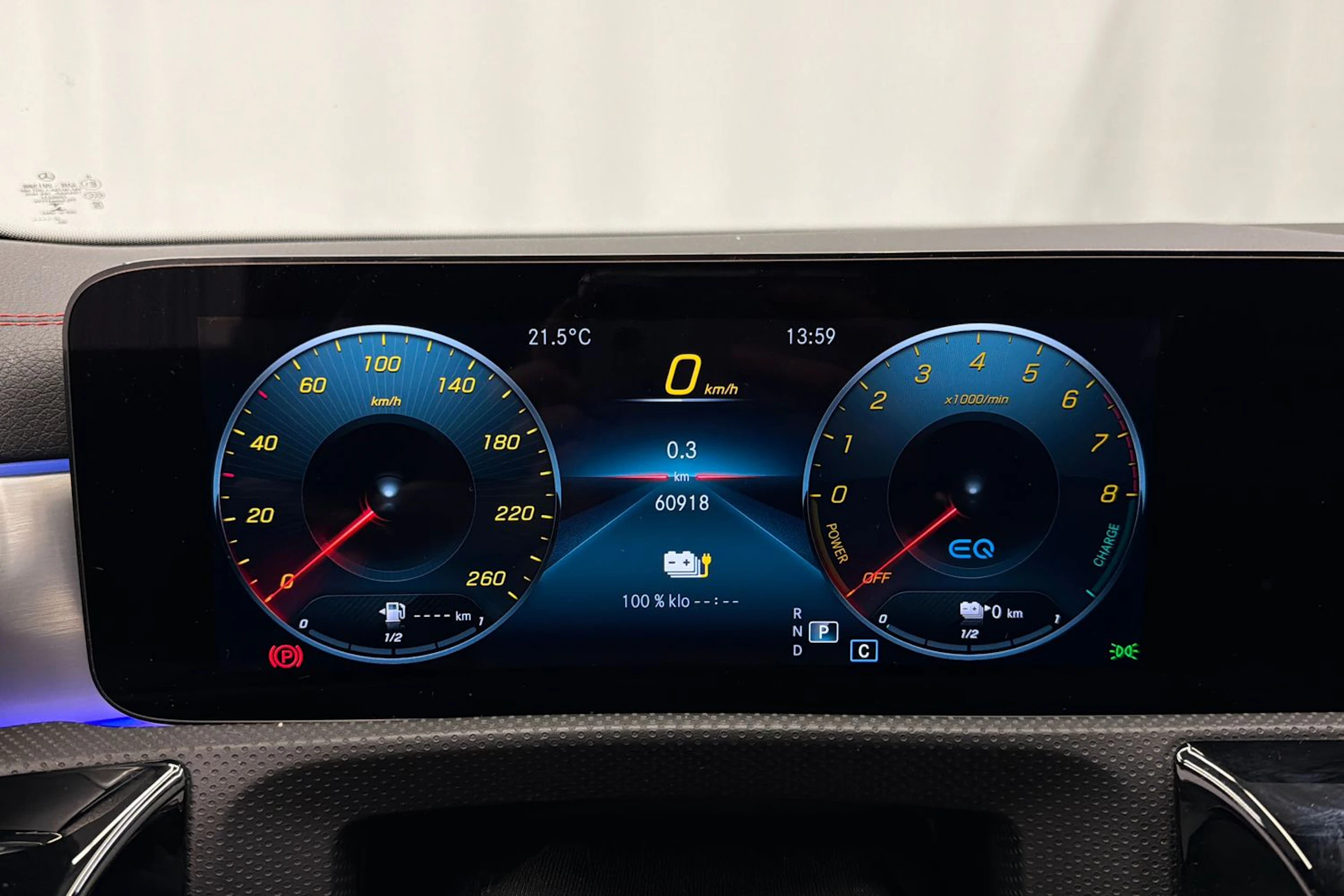 valkoinen Mercedes-Benz CLA 2023 kuva 15.