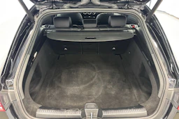 musta Mercedes-Benz CLA 2023 kuva 23.
