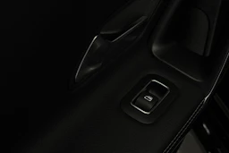 musta Mercedes-Benz CLA 2023 kuva 25.