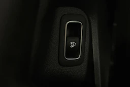 musta Mercedes-Benz CLA 2023 kuva 27.
