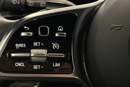 musta Mercedes-Benz CLA 2023 kuva 31.