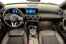 musta Mercedes-Benz CLA 2023 kuva 9.