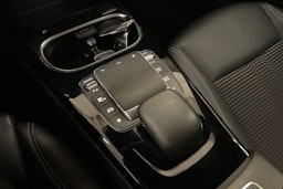 musta Mercedes-Benz CLA 2023 kuva 21.