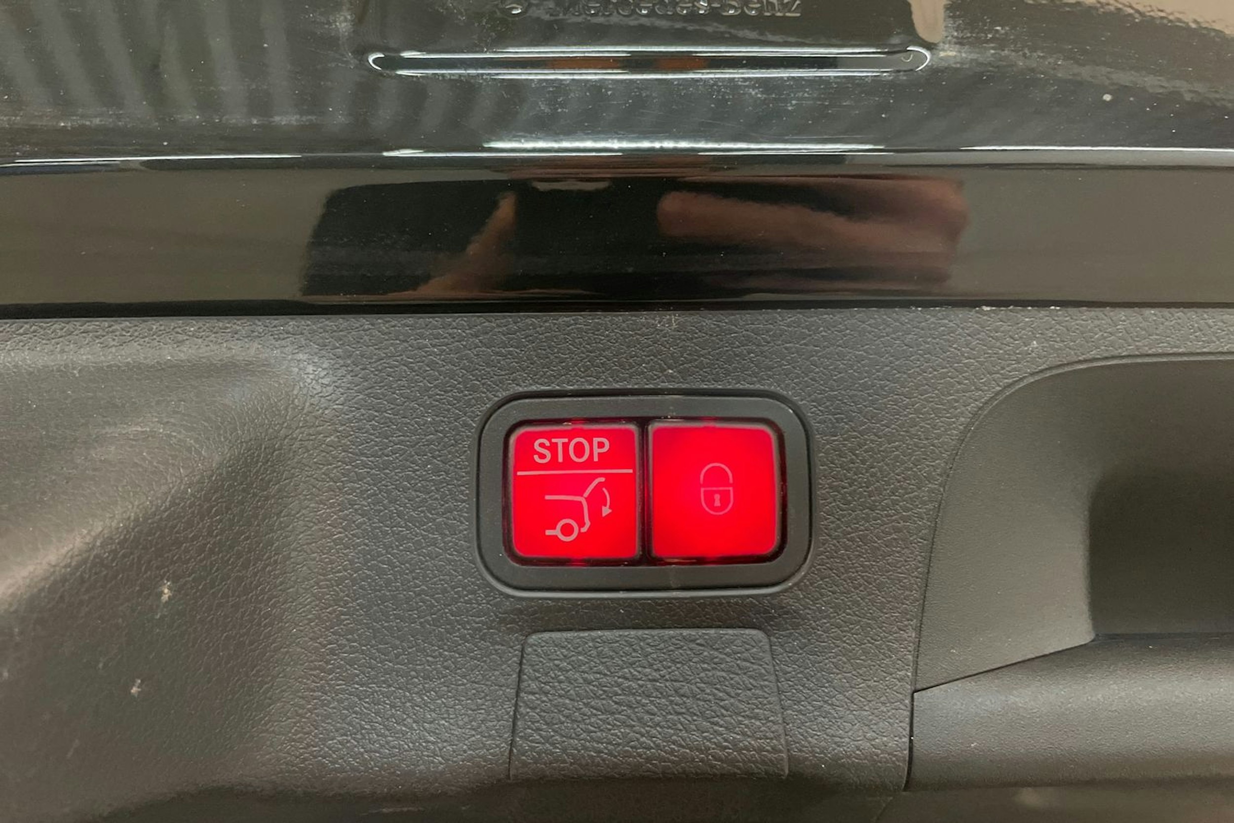 musta Mercedes-Benz CLA 2023 kuva 25.