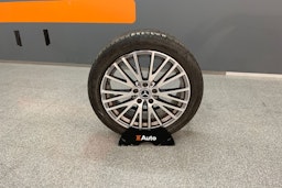 musta Mercedes-Benz CLA 2023 kuva 26.