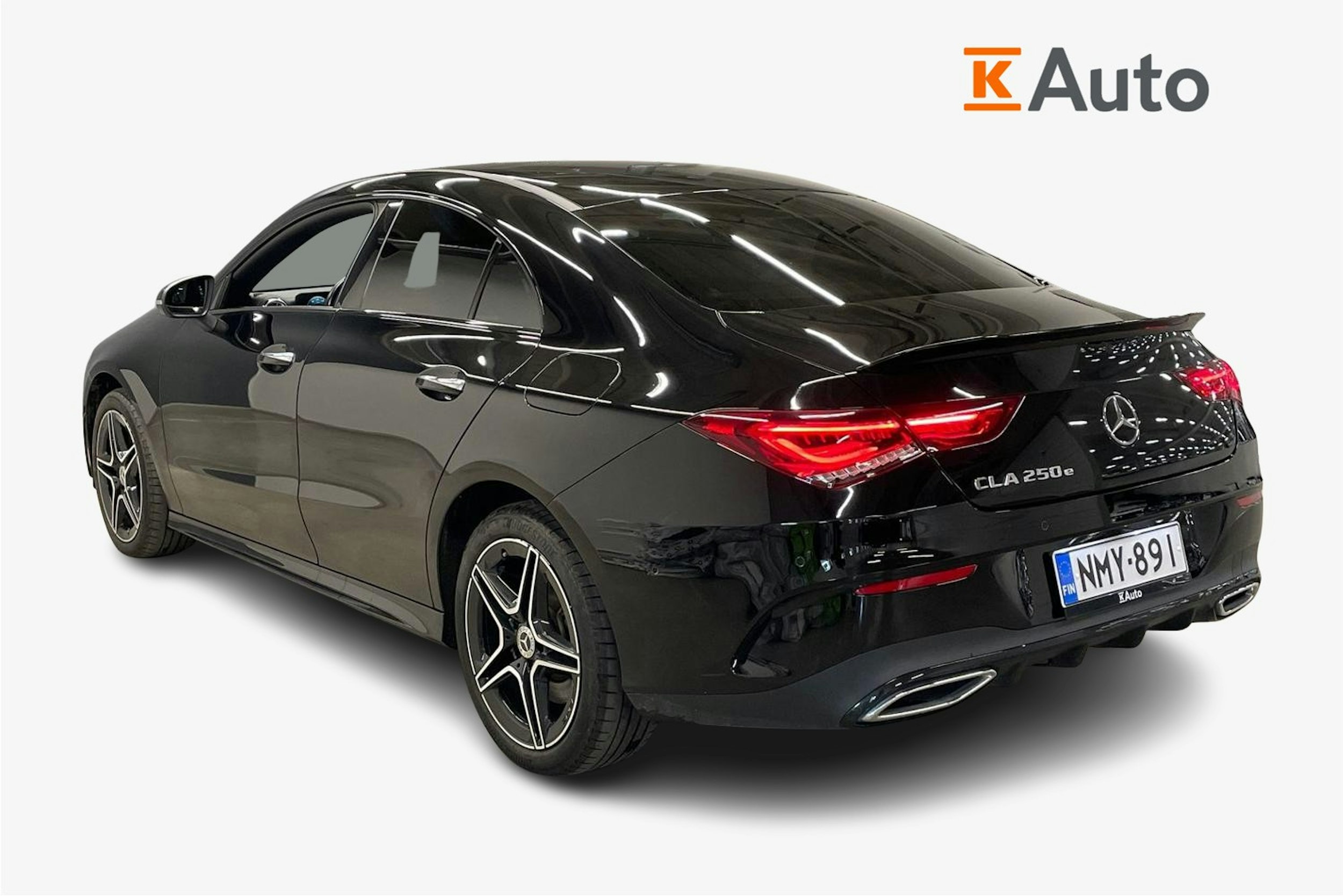 musta Mercedes-Benz CLA 2023 kuva 2.
