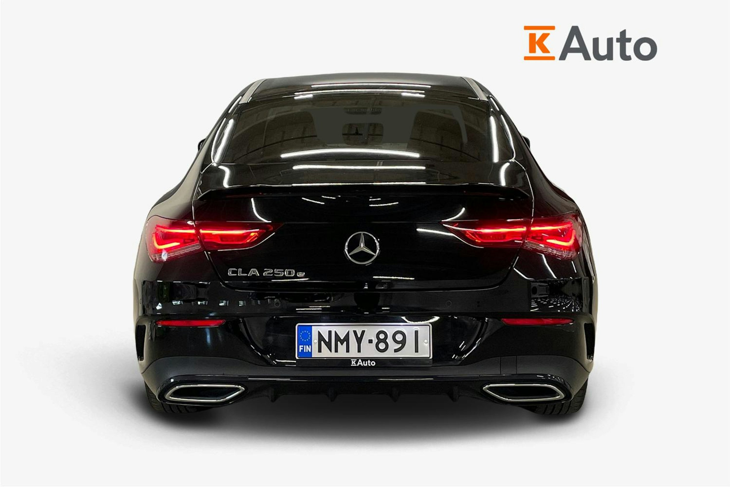 musta Mercedes-Benz CLA 2023 kuva 3.