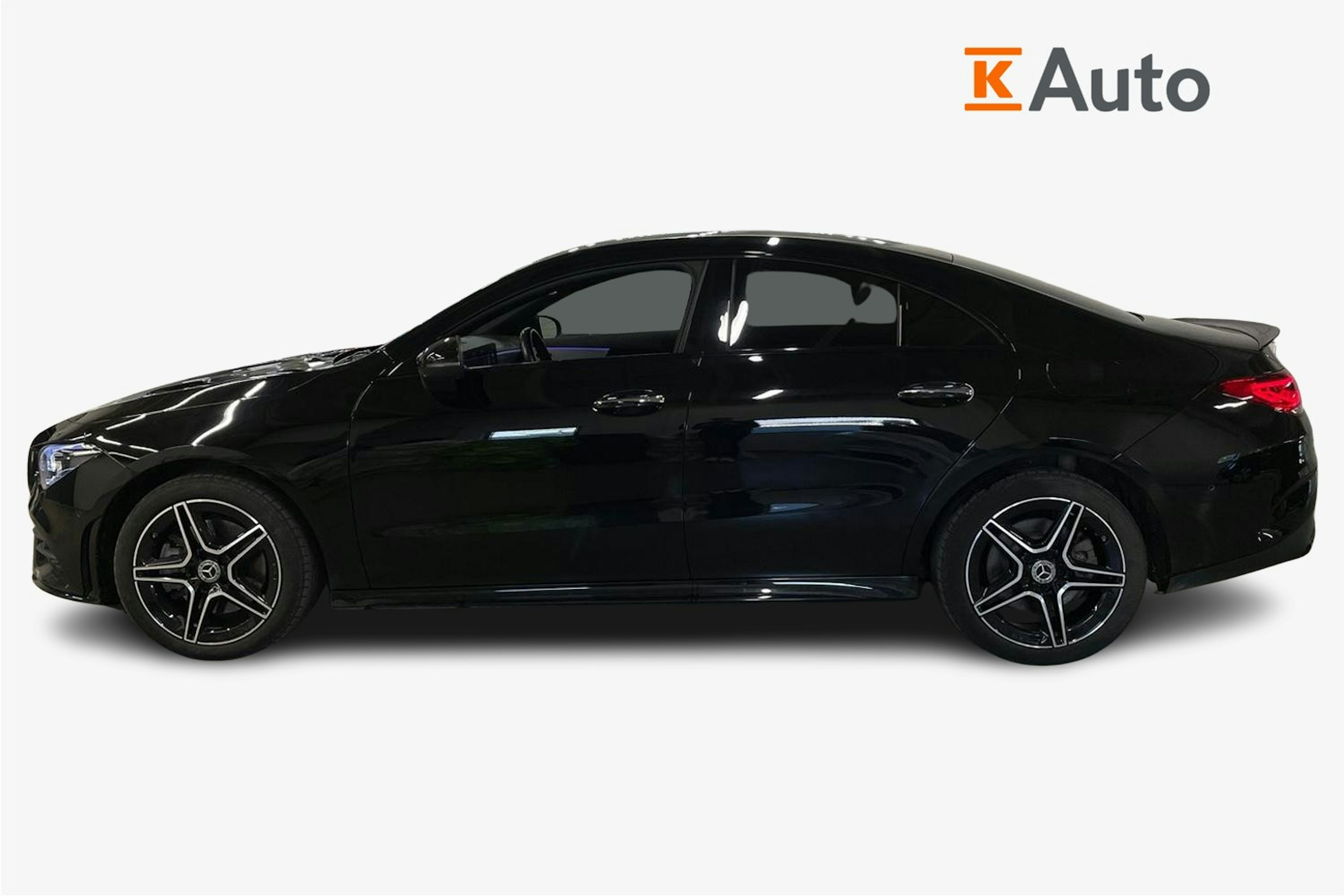 musta Mercedes-Benz CLA 2023 kuva 6.