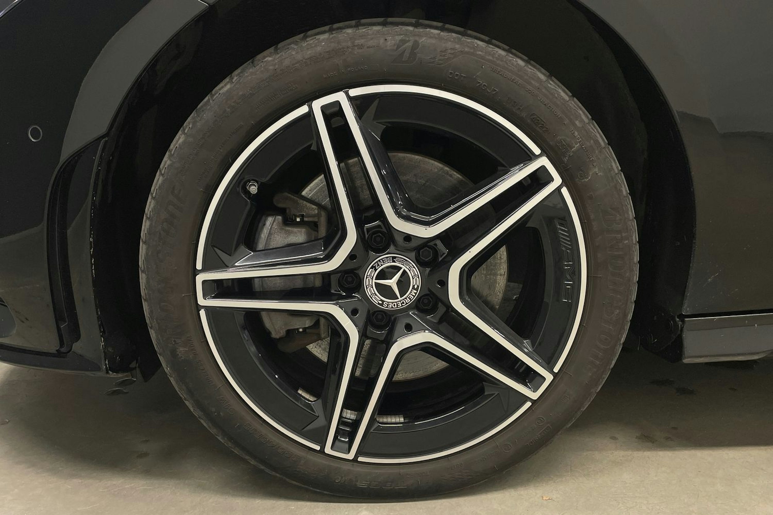 musta Mercedes-Benz CLA 2023 kuva 11.