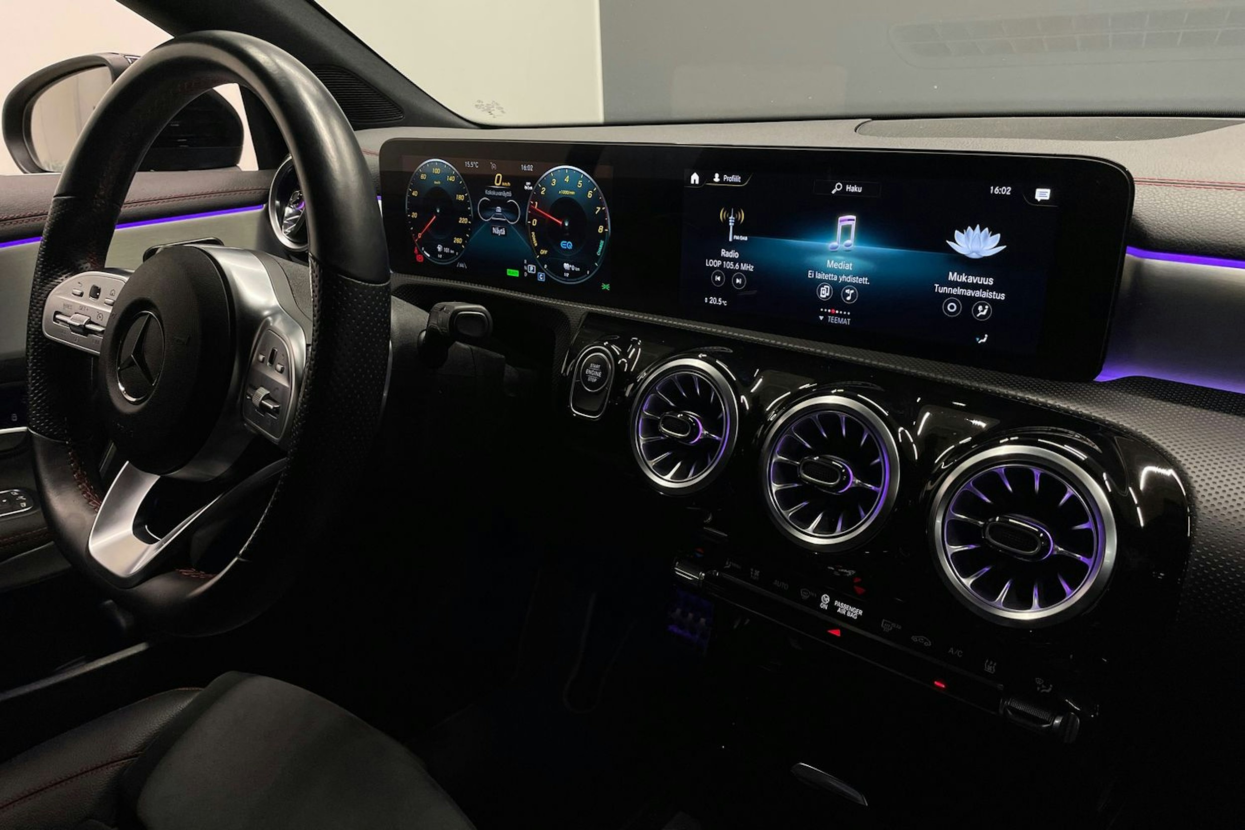 musta Mercedes-Benz CLA 2023 kuva 25.