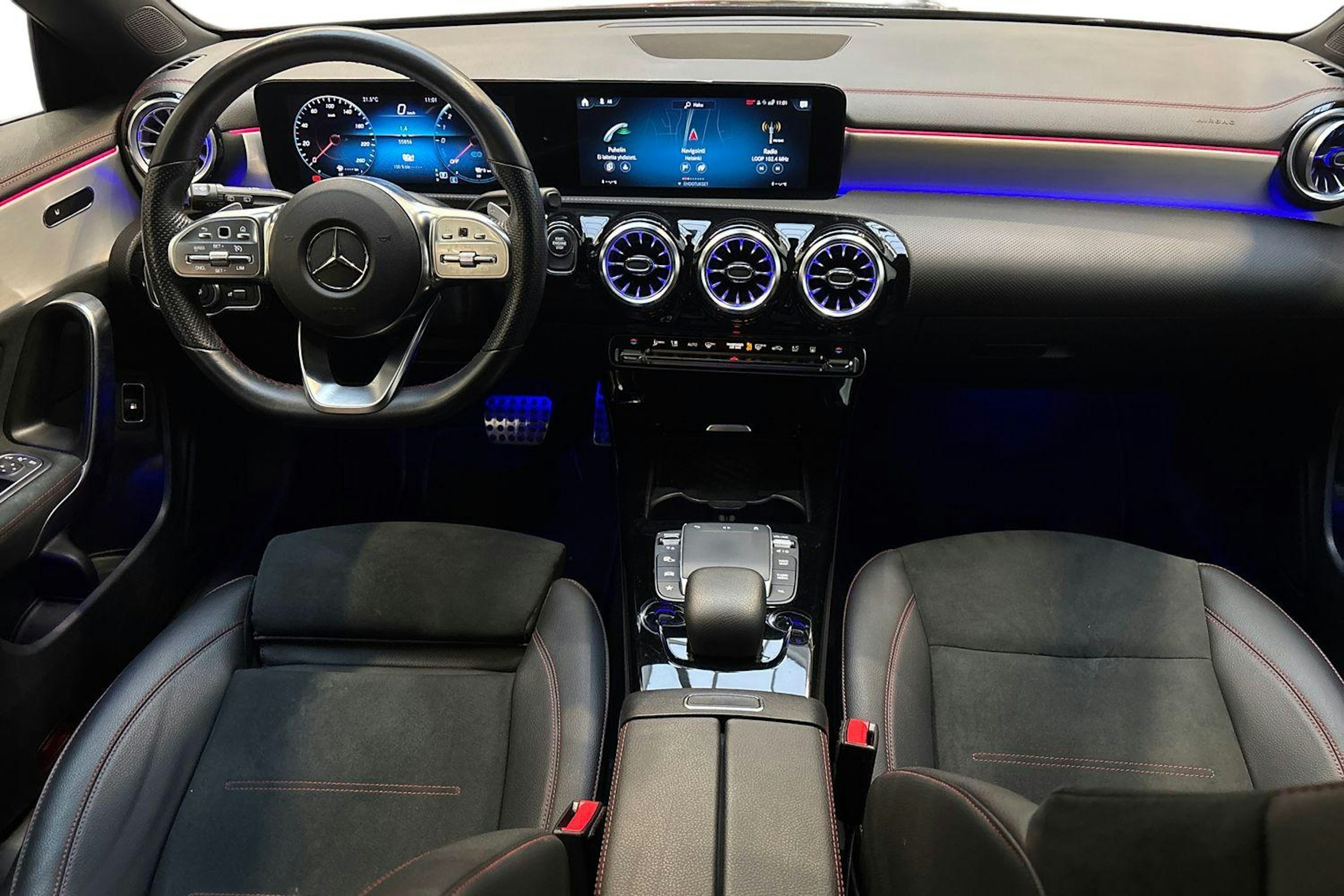 musta Mercedes-Benz CLA 2023 kuva 7.