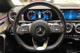 musta Mercedes-Benz CLA 2023 kuva 18.