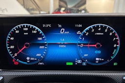 musta Mercedes-Benz CLA 2023 kuva 19.