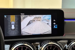 musta Mercedes-Benz CLA 2023 kuva 20.