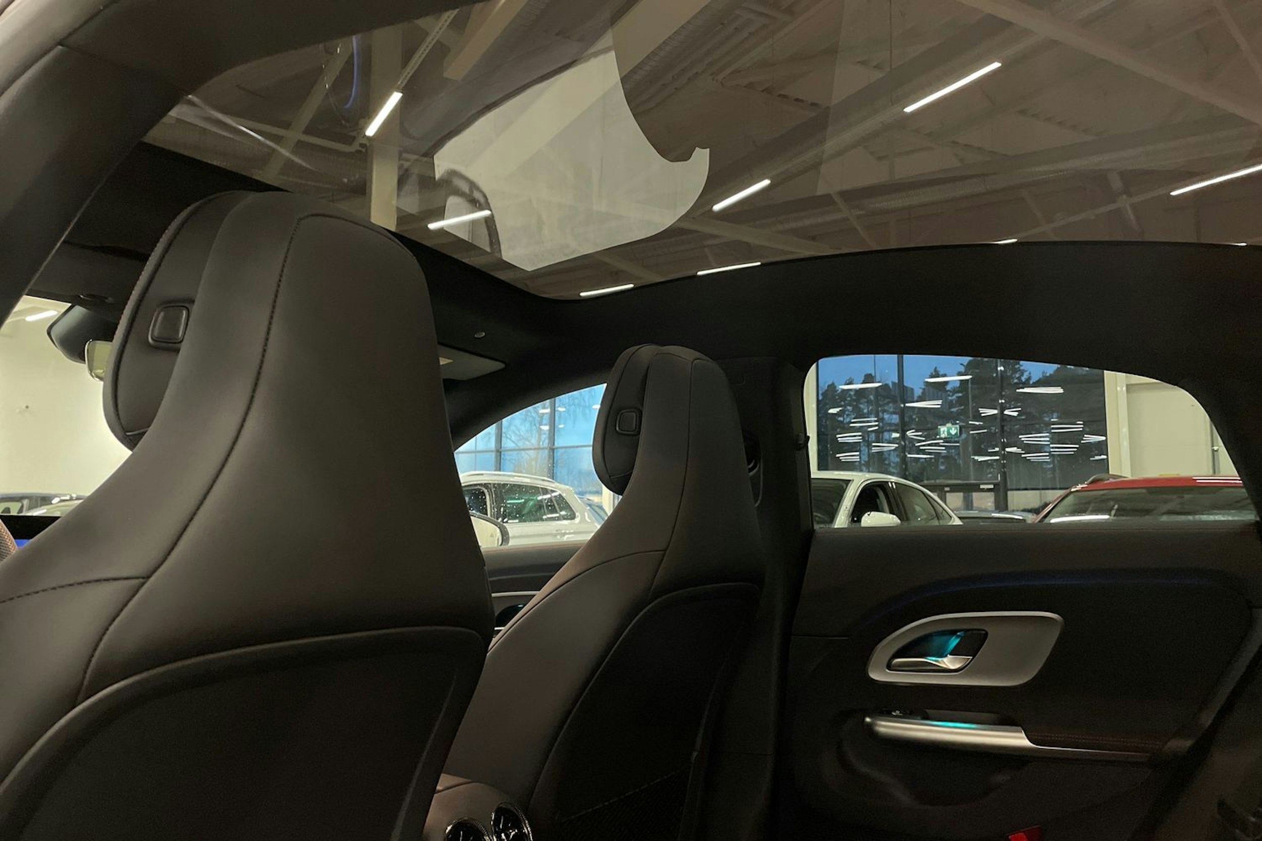 valkoinen Mercedes-Benz CLA 2025 kuva 15.